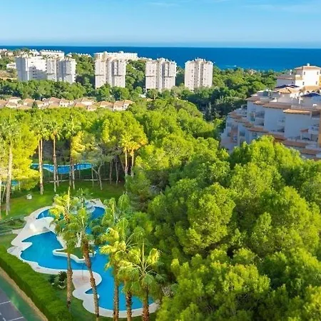 In Overlooking The Swimming Pool Dehesa de Campoamor