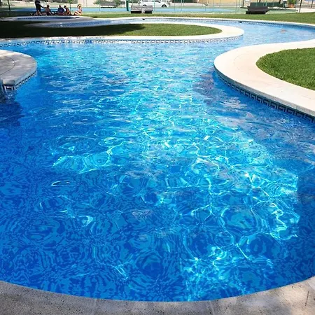 Apartamento In Overlooking The Swimming Pool